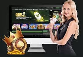 Người chơi vui mừng khi trúng jackpot nổ hũ vty39